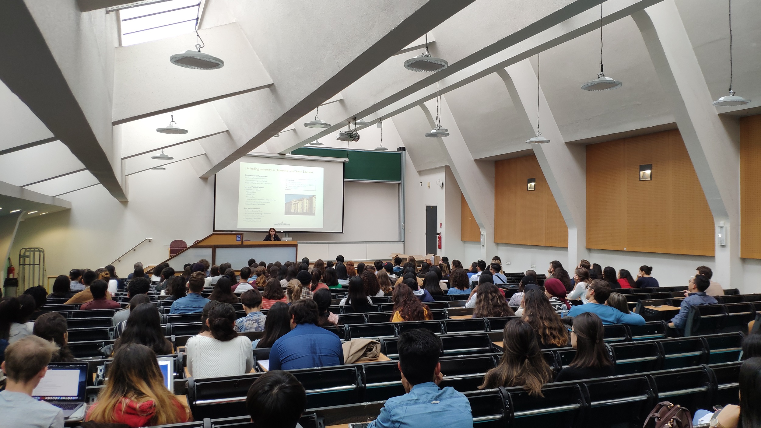 Réunion d’accueil des étudiants internationaux arrivant à Paris 1 Panthéon-Sorbonne dans le cadre d’une mobilité individuelle 